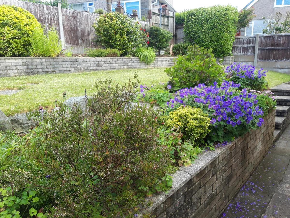Villa Snowdonia View On Isle Of Anglesey Menai Bridge Exterior foto